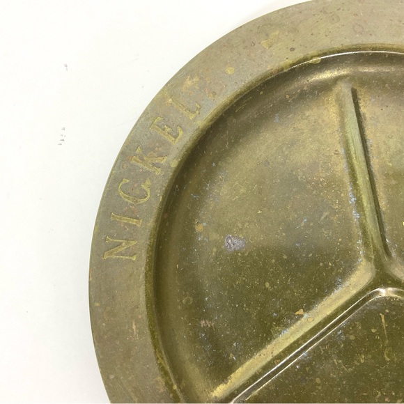 Vintage Brass Pocket Change Dish with Heavy Patina Jewelry Tray - Picture 3 of 6